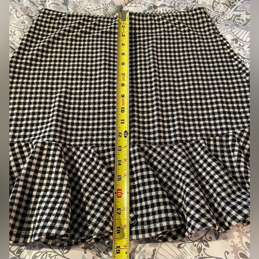 LOFT BLACK AND WHITE ELASTIC WAIST CHECKERED RUFFLE FLOUNCE SKIRT SIZE SMALL - Picture 7 of 8